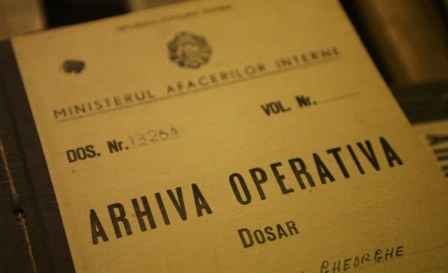 The București Experiment