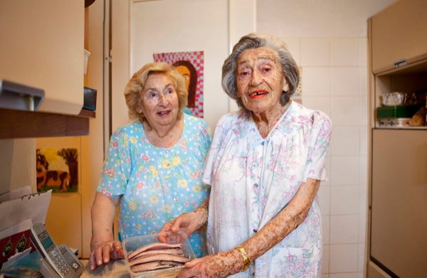 Oma & Bella