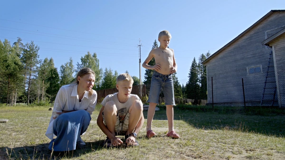 Karelia: International with Monument
