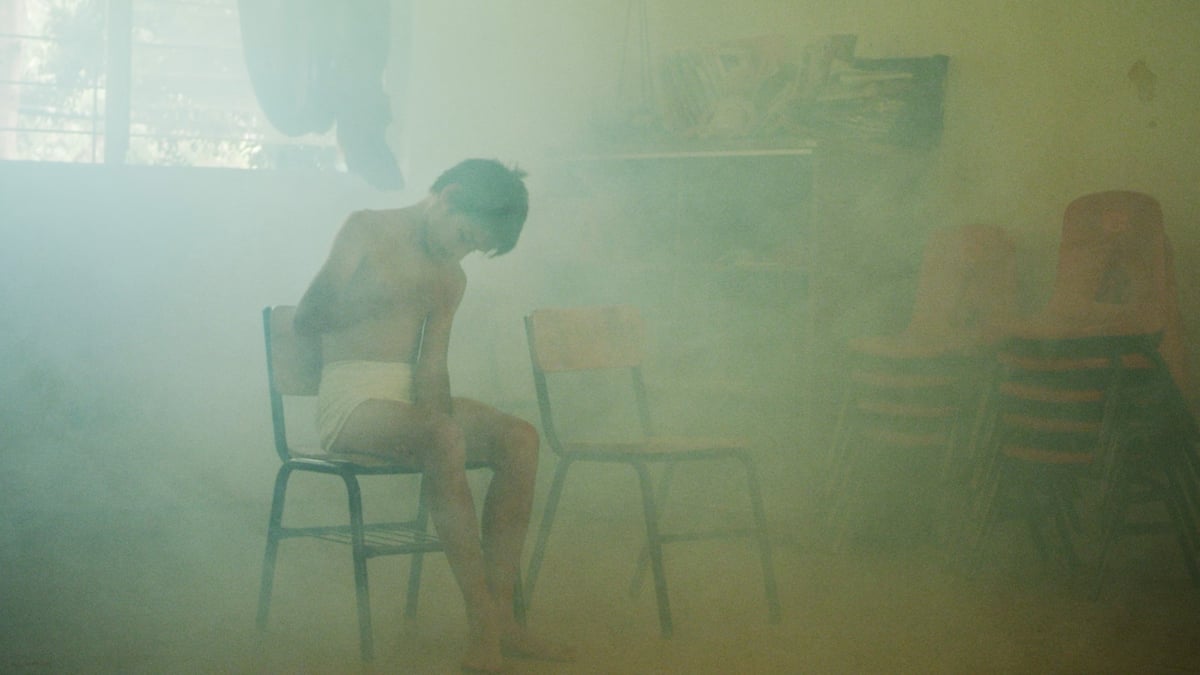 Shorts Program 2: Making Contact