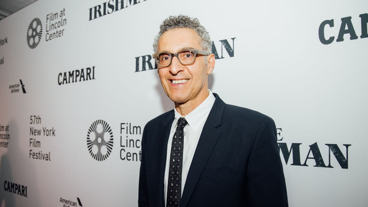 Photos: Martin Scorsese & Cast Hit the Red Carpet at <i>The Irishman</i> World Premiere