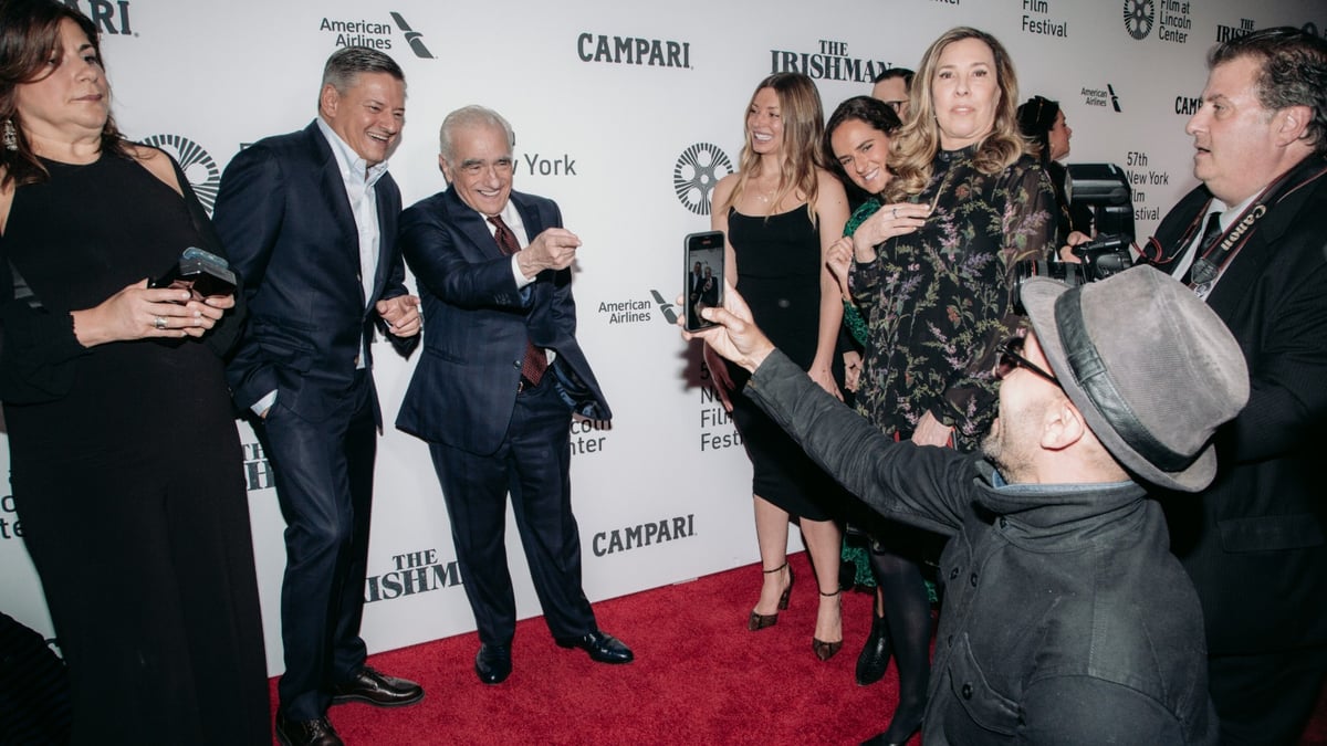 Photos: Martin Scorsese & Cast Hit the Red Carpet at <i>The Irishman</i> World Premiere