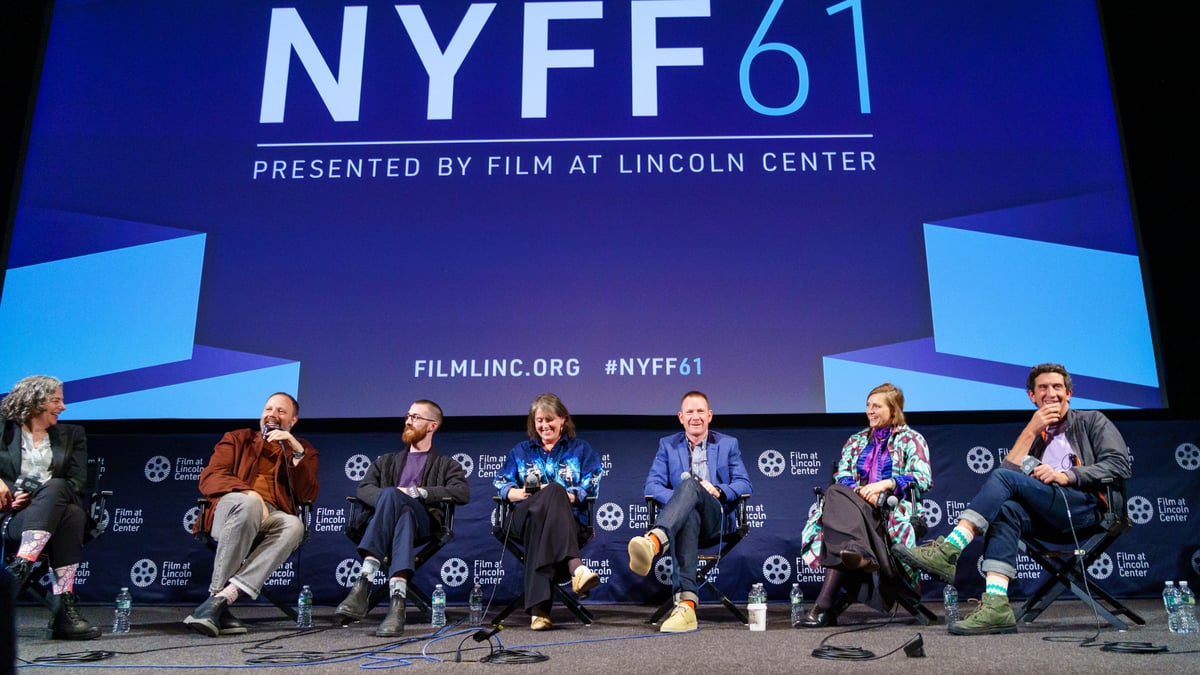Watch/Listen: Yorgos Lanthimos, Tony McNamara, Robbie Ryan & More on <i>Poor Things</i>