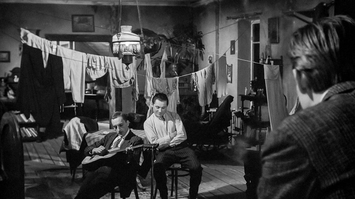 One Room Tenants (Wspólny pokój)
