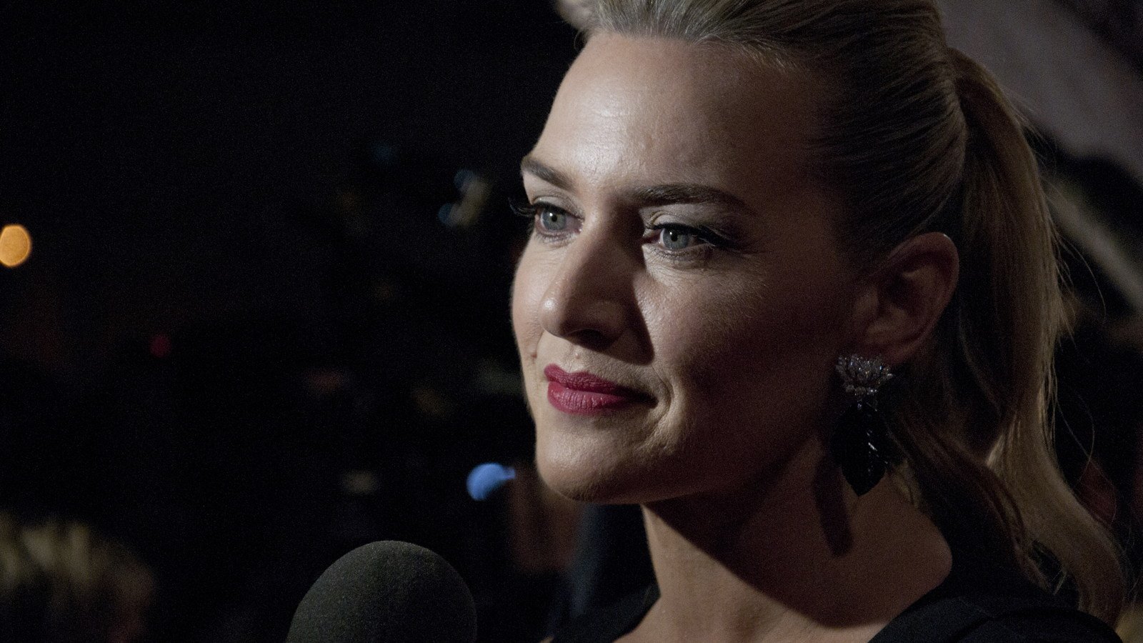 The Close-Up: Kate Winslet Talks <i>Steve Jobs</i>, Laura Poitras Talks <i>Field of Vision</i>, and Paul Thomas Anderson Talks <i>Junun</i>