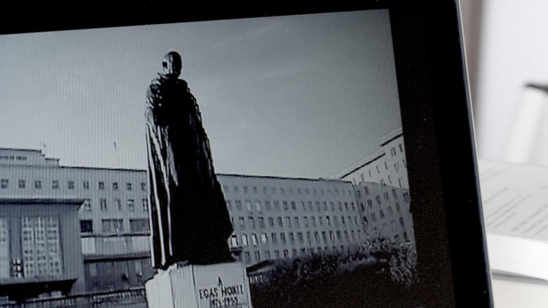 The Monument Hunter