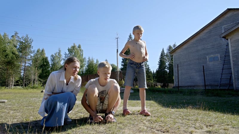 Karelia: International with Monument